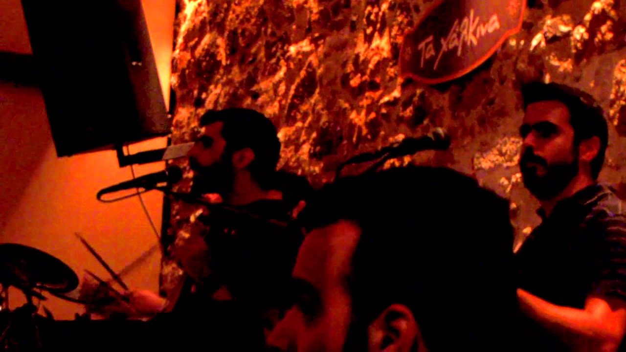 Cretan Music in a Chania Taverna