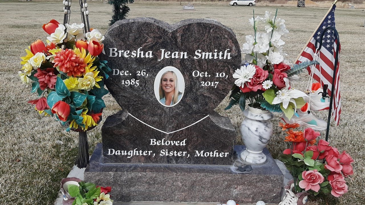Faces in death--Cedar city cemetery--Cedar city Utah