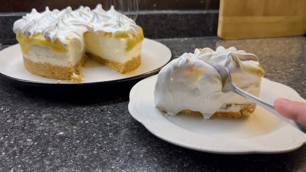 Refreshing No Bake Lemon Cheesecake | With Delicate Swiss Meringue