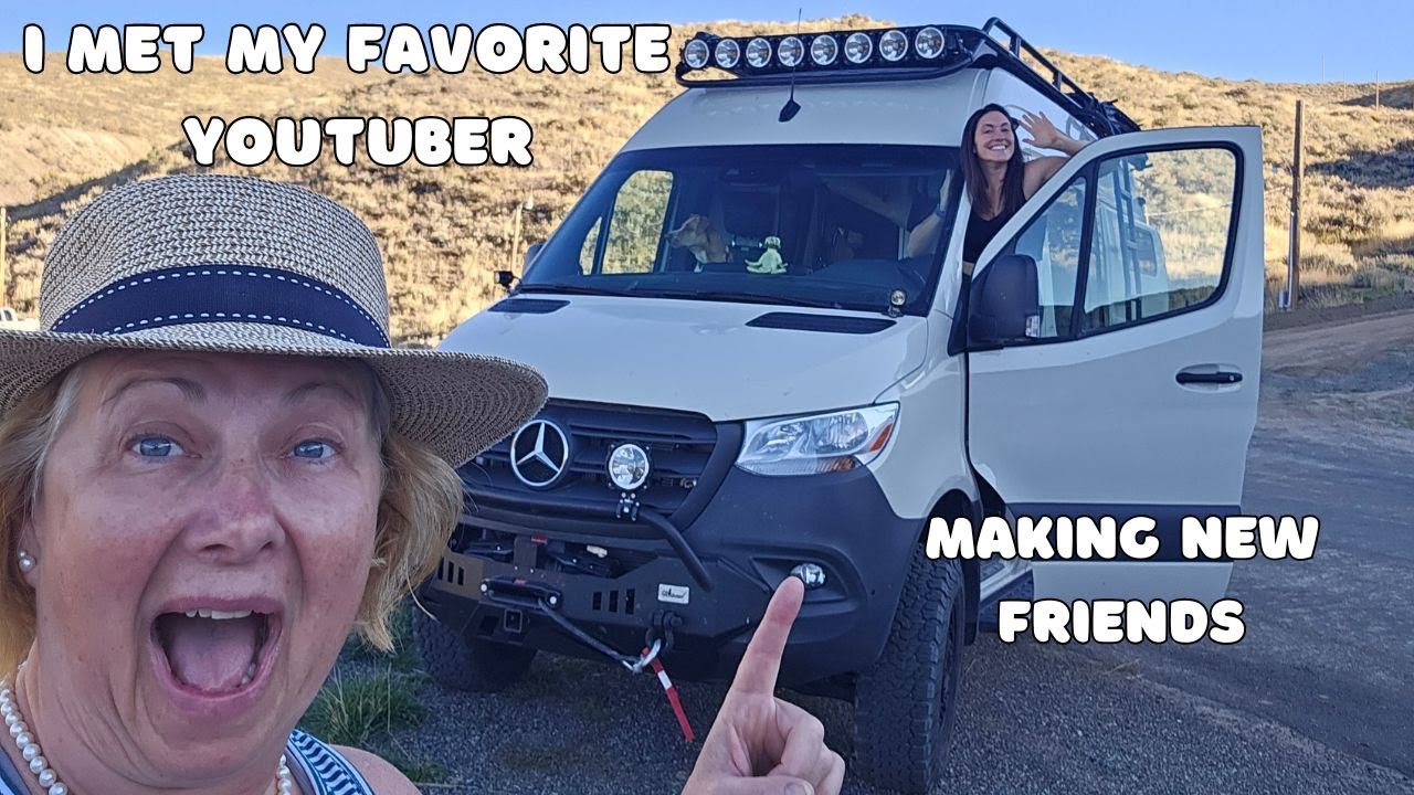 I met Nikki Delventhal in the middle of the desert  #vanlife