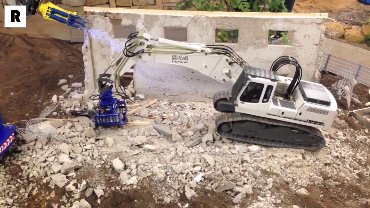 INCREDIBLE HYDRAULIC RC DEMOLITION GRAB WITH RC EXCAVATOR - RC TRUCK ACTION