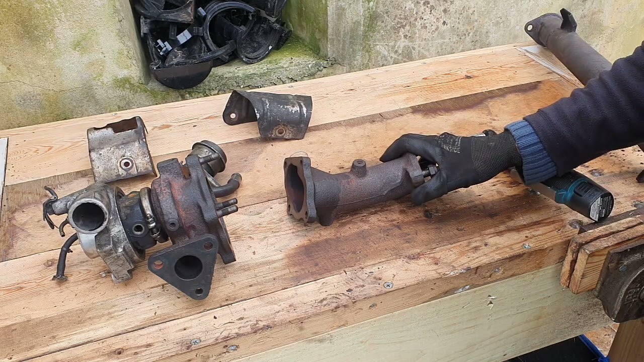 Mitsubishi Delica Pajero 4M40 Turbo Removal Repair Wastegate