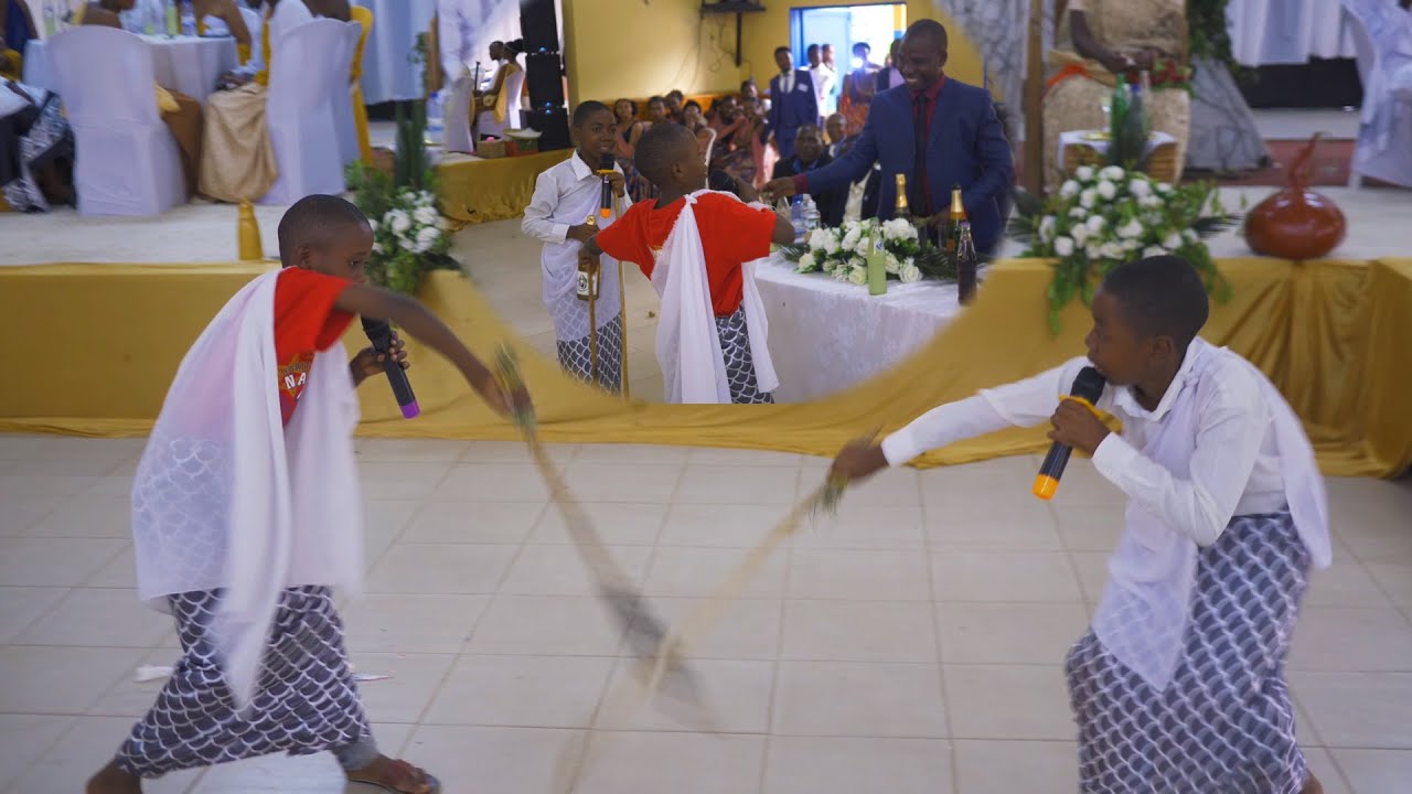 Reba abana bafite impano idasanzwe|| Ni abahanga cyane mu kuvugira Inka|| Bakozanyijeho turishima