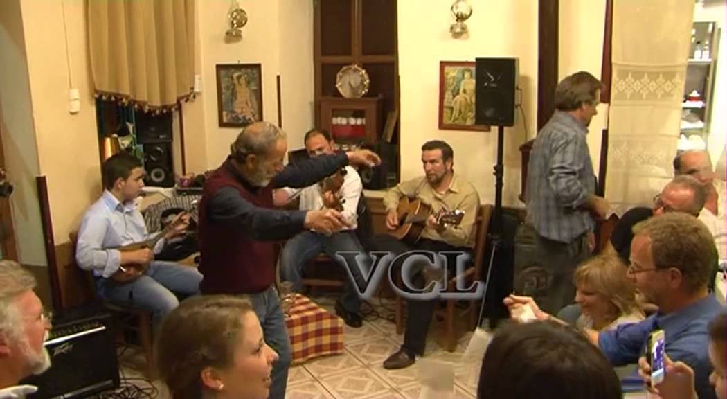 ΣΟΛΩΝ ΛΕΚΚΑΣ ΧΟΡΕΥΕΙ ΣΤΟΥ ΓΙΑΝΝΙΟΥ