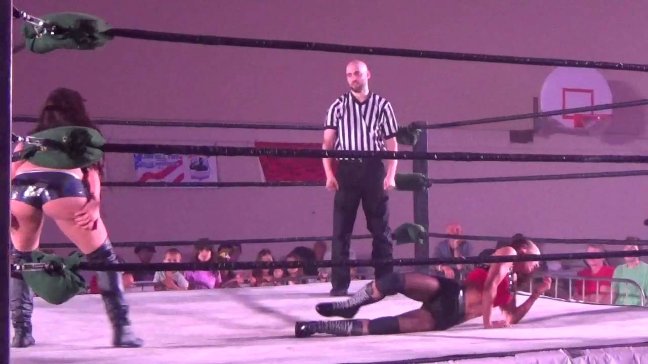 Allie Recks vs. Marina 6/11/16