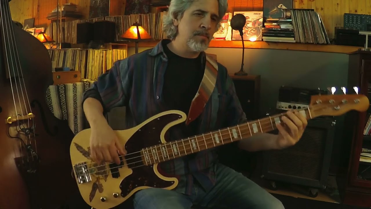 George Porter Jr.'s bass line on Lipstick Traces - live at the Roadhouse in NYC with Snooks Eaglin.