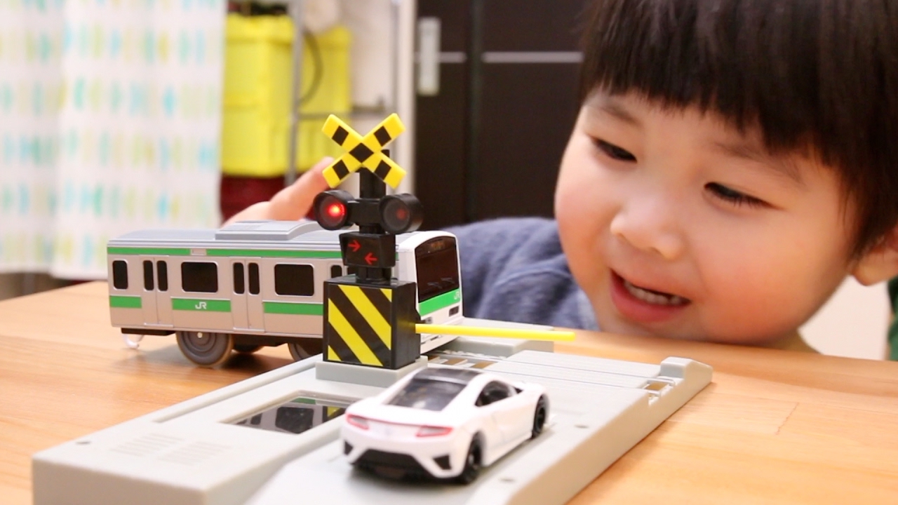トミカタウン ソーラーふみきり Tomica Town Solar Cross
