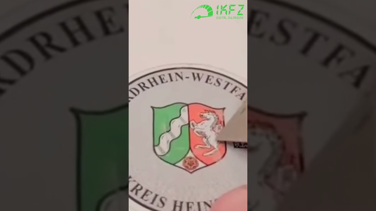 Sicherheitscode auf dem Kennzeichen richtig freilegen &ndash; Anleitung mit Cuttermesser & QR-Code-Tipp