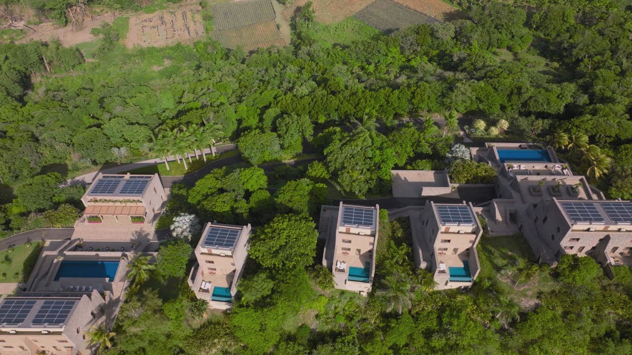 Coulibri Ridge: Achieving Resilient Off-Grid Luxury