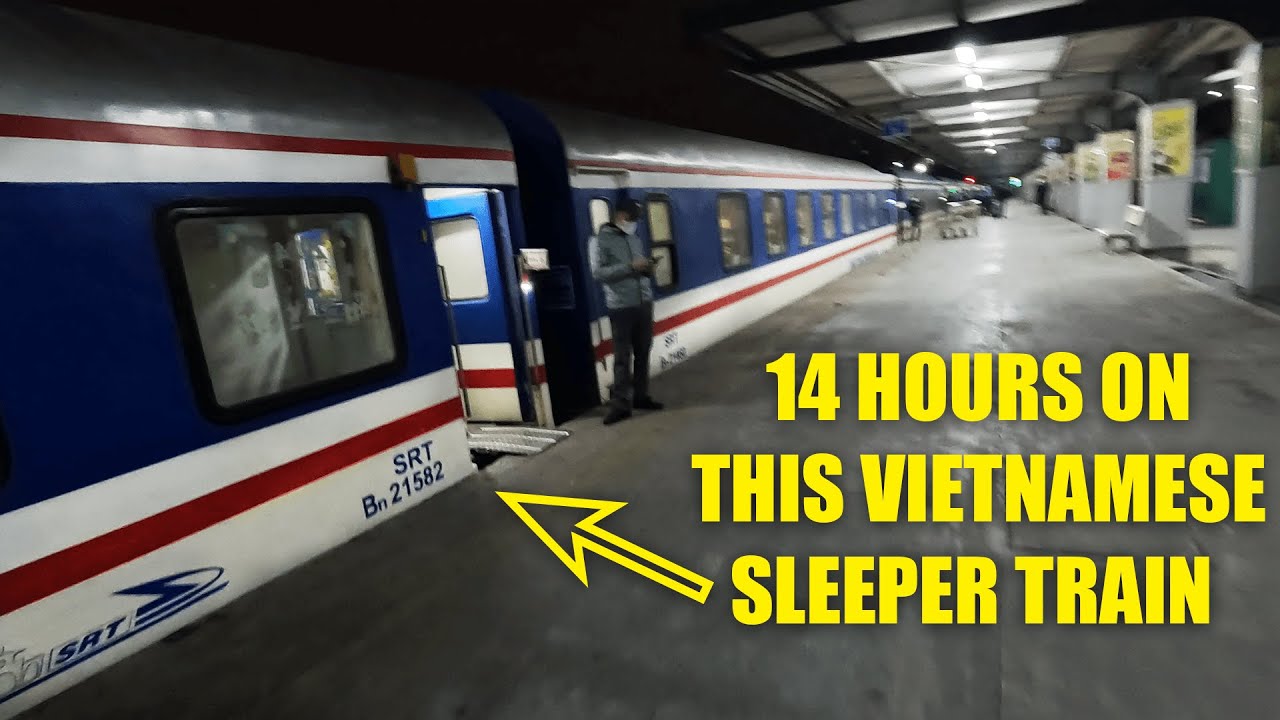 Taking a Vietnamese overnight train from Hanoi to Hue 🇻🇳