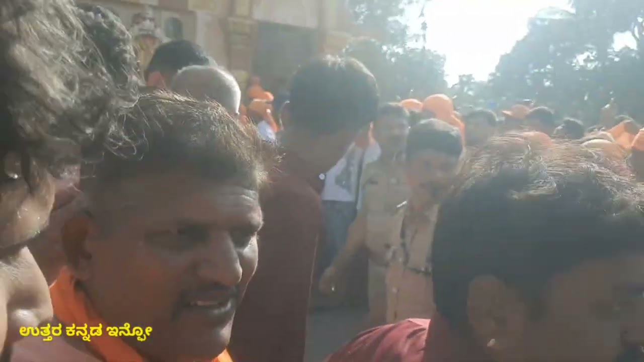 ಯಲ್ಲಾಪುರ ಗ್ರಾಮದೇವಿ ಜಾತ್ರೆ2026. ದೇವರ ಮೆರವಣಿಗೆ. ಜಾತ್ರಾ ಗದ್ದುಗೆಯಲ್ಲಿ ಆಸೀನ.🙏🙏🙏🙏