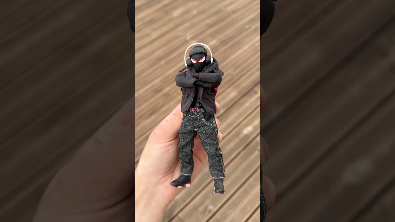Mezco Miles Morales🔥 #spiderman #milesmorales #acrossthespiderverse #brickaway #actionfigures #fyp