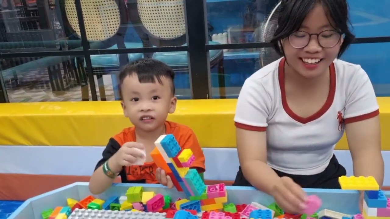 Chuột Làm Mẹ Vá Bất Ngờ Khi Đi Chơi Về Đói Bụng Ăn Liền Hai Chén Phở Ngon Lành #ngocdieuvlog
