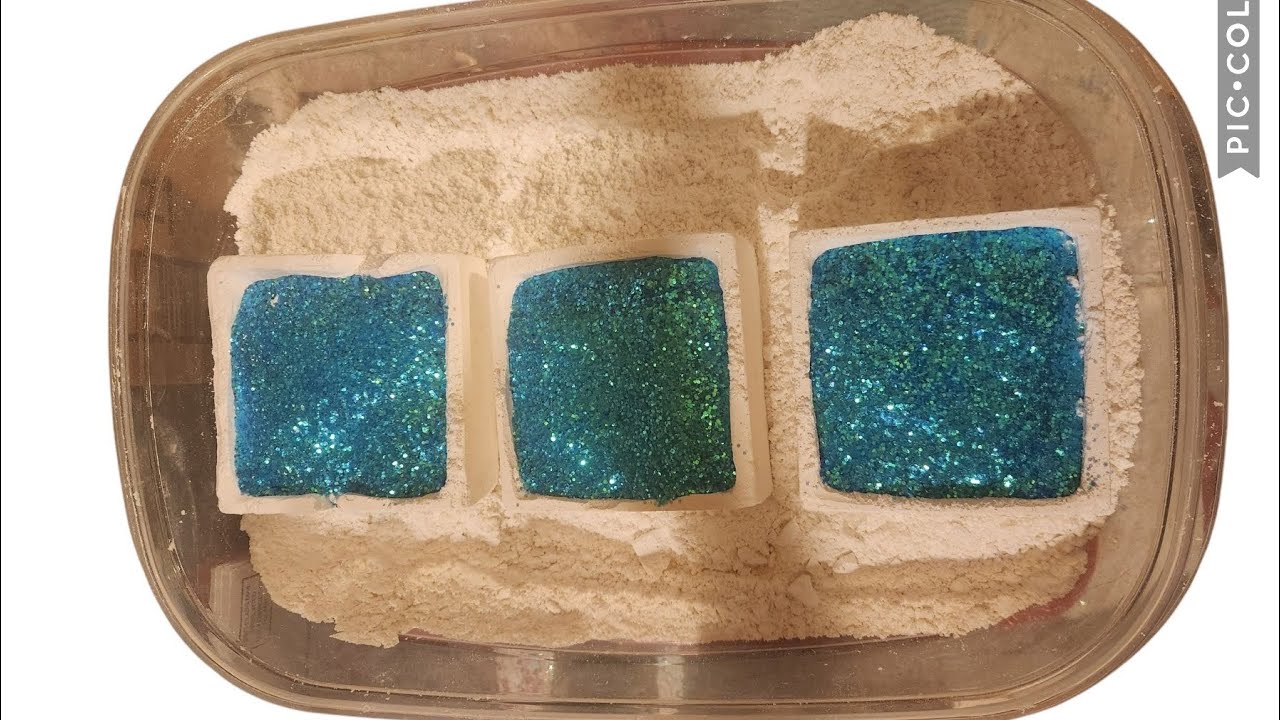 Crunchy  sea blue gymchalk glitter bombs #fyp #asmr #Sleepaid #relax #gymchalkasmr #satisfying 