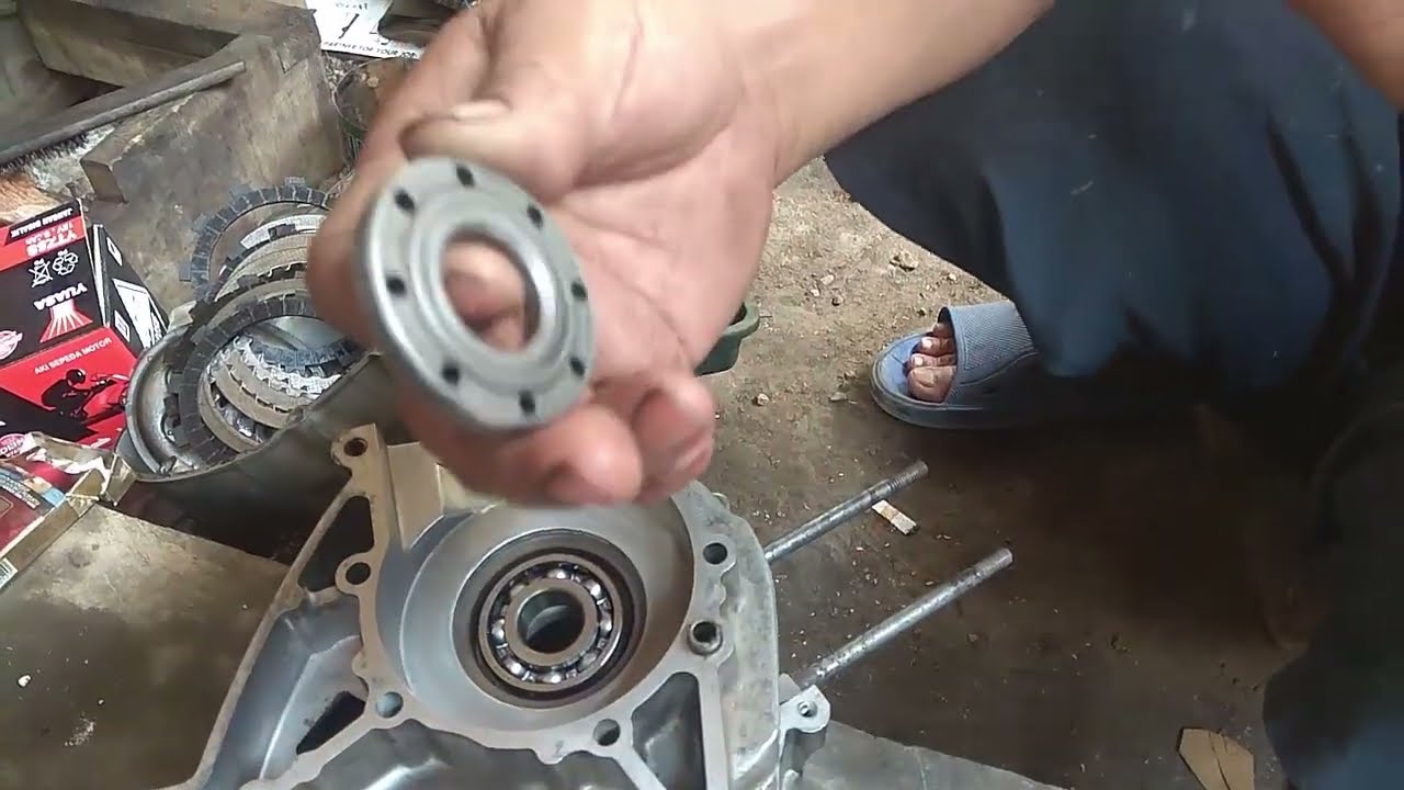 Tentang Pemasangan Mesin Suzuki A100 bagian Tengah