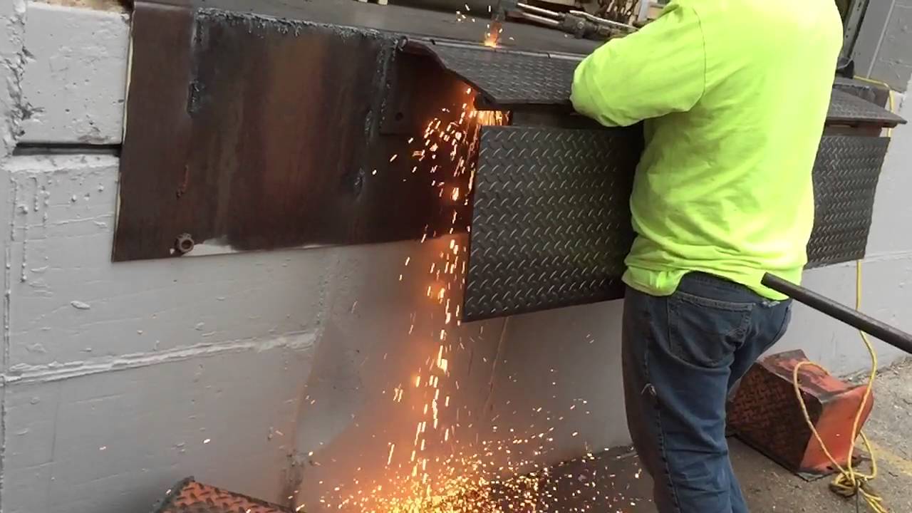 Welding and dock leveler repair St. Louis MO