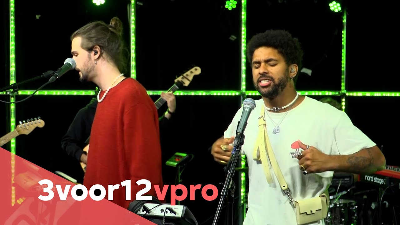 blackwave. - Live at 3voor12 Radio