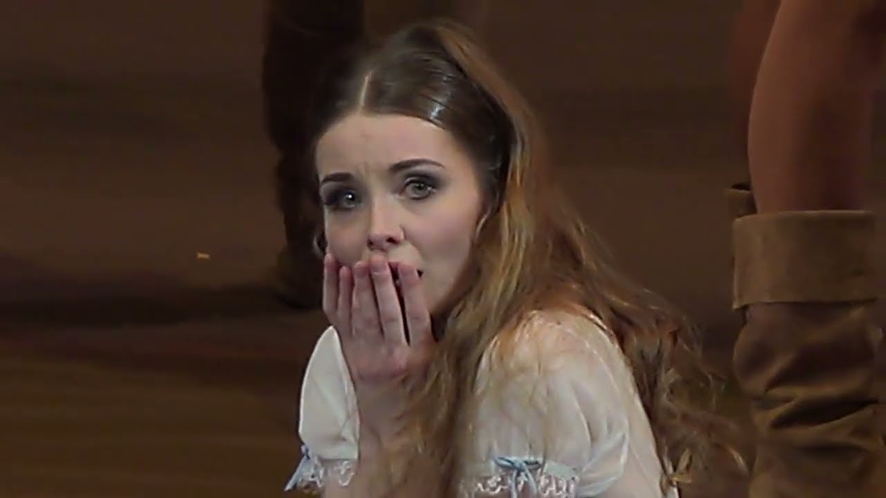 Evgenia Obraztsova (Bolshoi Ballet) as Giselle - Mad scene