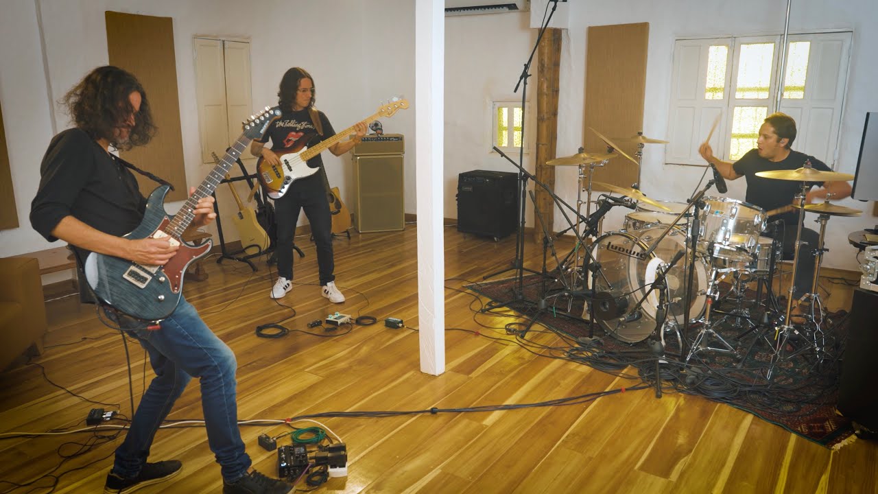Live Sessions from the Hidden Villa (Ep. I)