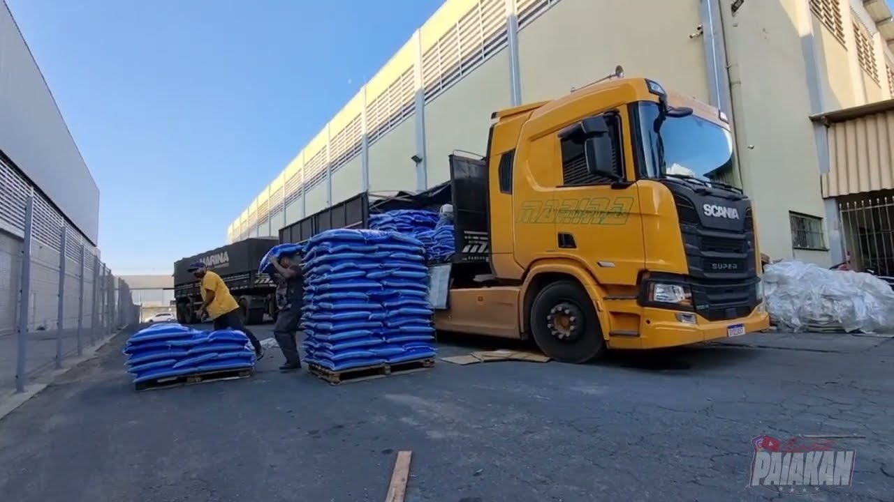 Estamos Em Itaquaquecetuba, Pensa em Um Lugar Apertado!