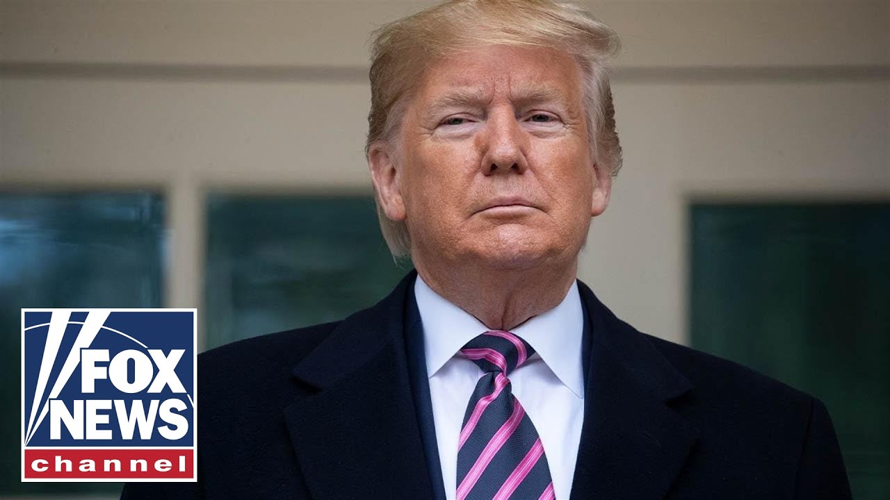 Trump signs a joint declaration with the president of Mexico