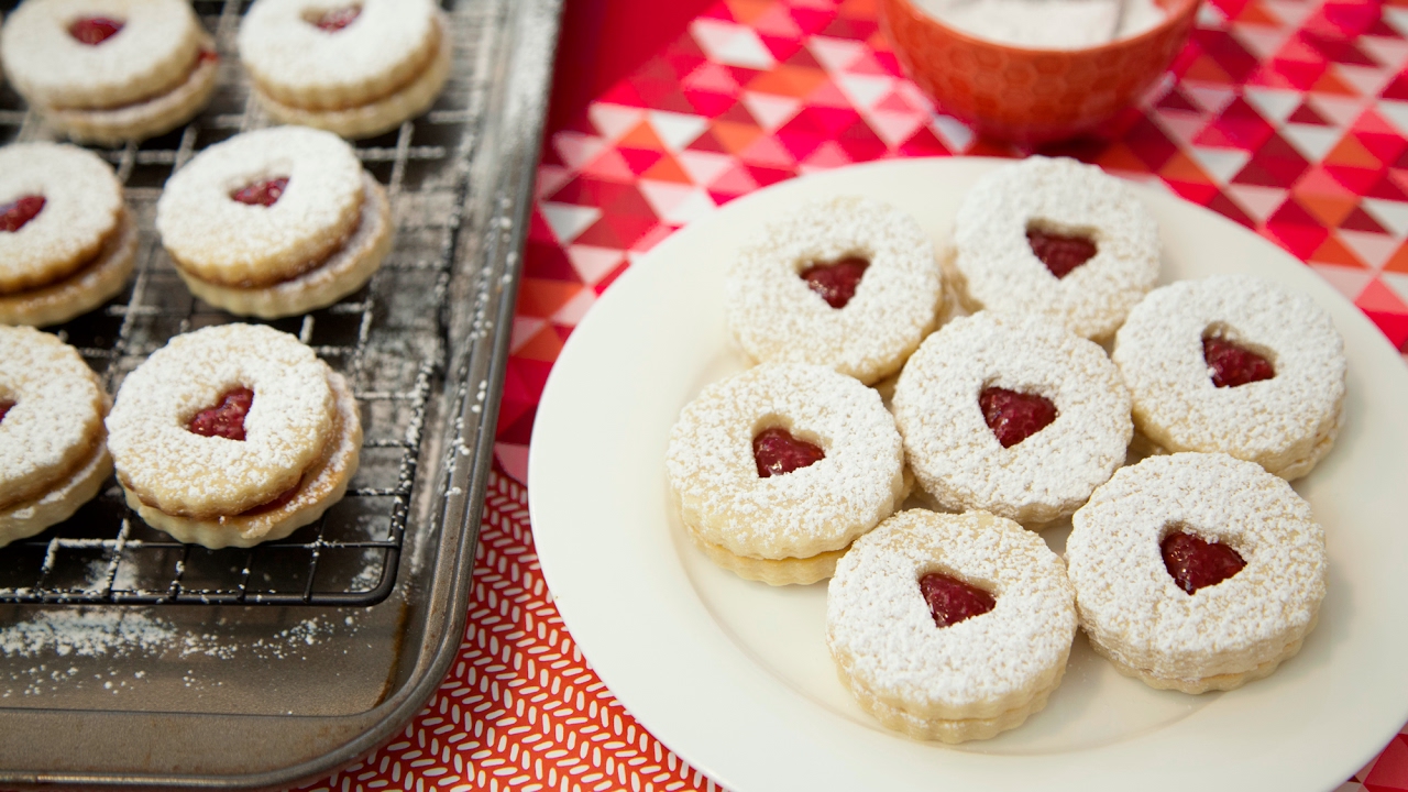 BEST LINZER COOKIES