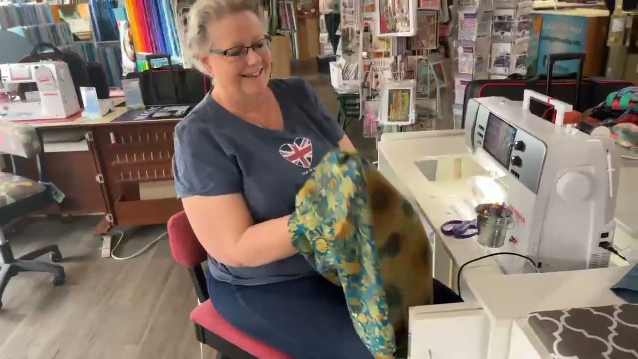 The stabilized Kyoto bag at Quilting in the Valley