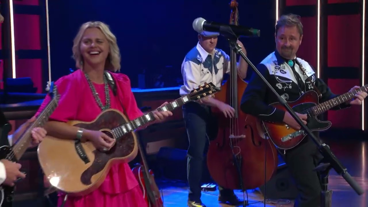 I hung it up - The French Family Band at The Grand Ole Opry (1st Aug 2023)