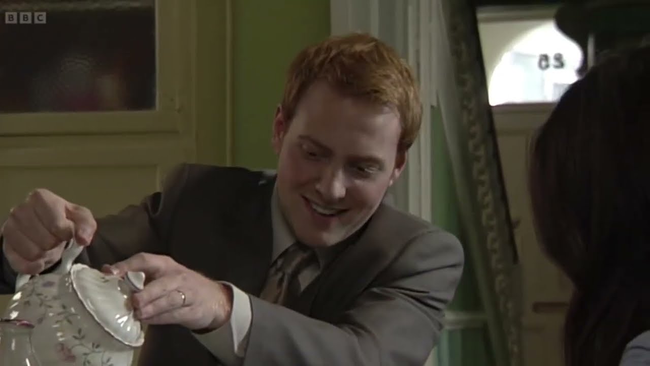 Stacey Slater 04/09/2008 (1/5)