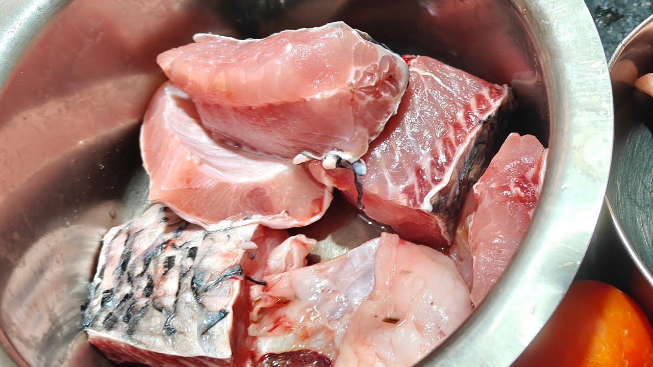 Cooking with Kajal  is live Today Delicious Bengali rohu fish curry banane ki tarika