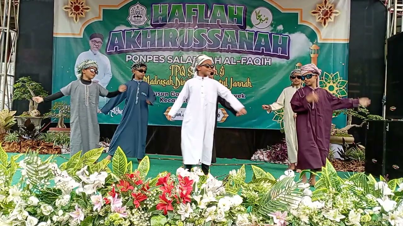 tari kreasi islami kls2 dan 3 putra