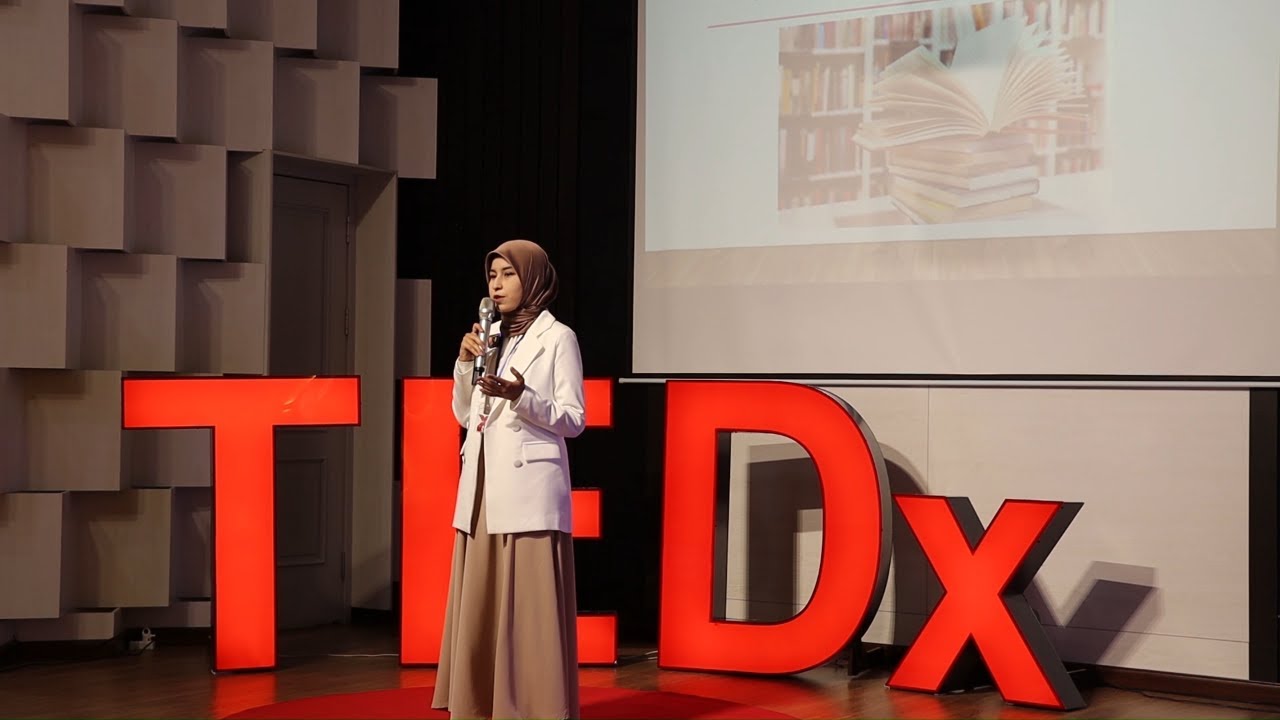 Важно ли быть книголюбом? | Муниса Кутбиддинова | TEDxUWED