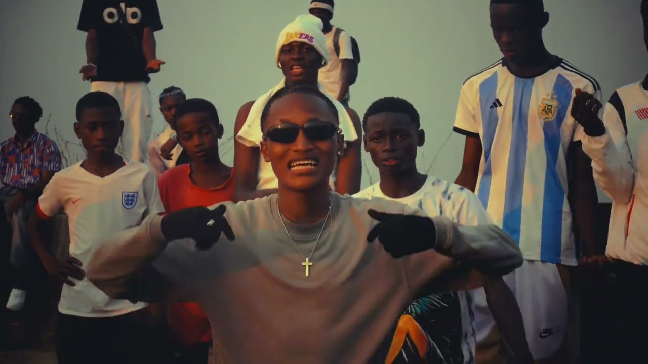 Dreamk243 -SERRE TON PANTALON feat  (V.A)