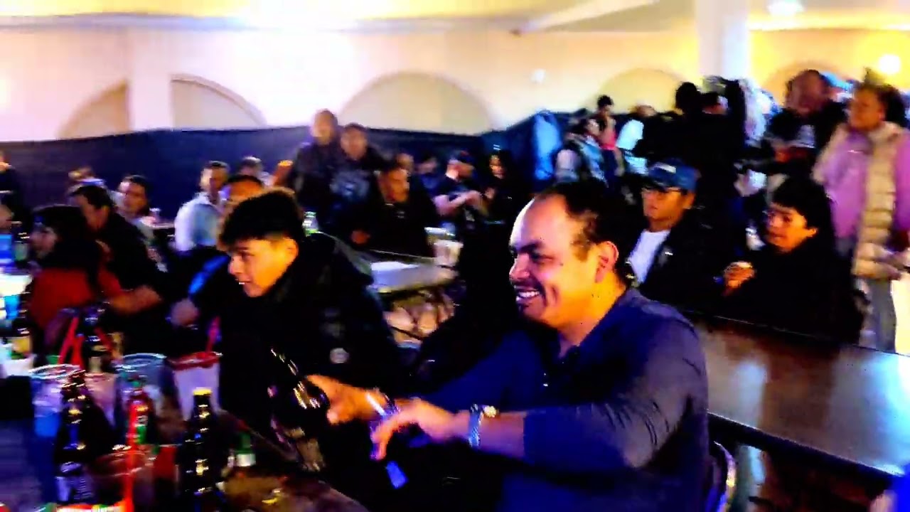 Gotas de amor.- CALLES OSCURAS  #charlyrocktv #carloshyperdj #rock #rockmexicano #rockmexico 