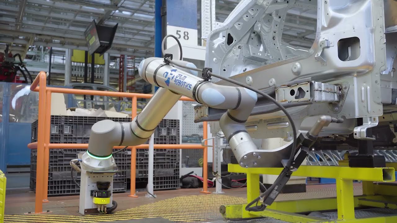 Integracja cobota Universal Robots 20 w zakładzie produkcyjnym Stellantis w Tychach.