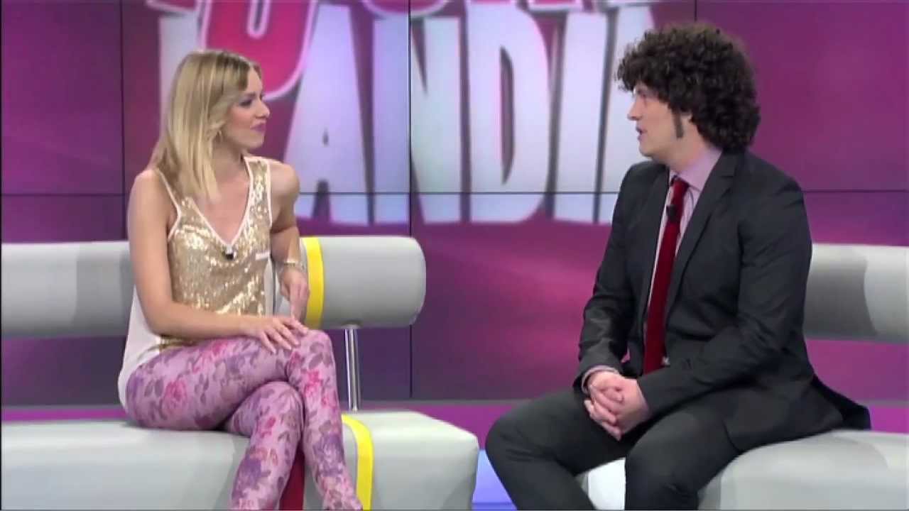 MARIA MERA INVITADA EN TOURILANDIA