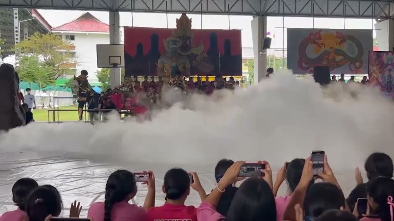 โรงเรียนรัตนโกสินทร์สมโภชบางเขน หลีดอมรรัตน์ ชนะเลิศอันดับ1