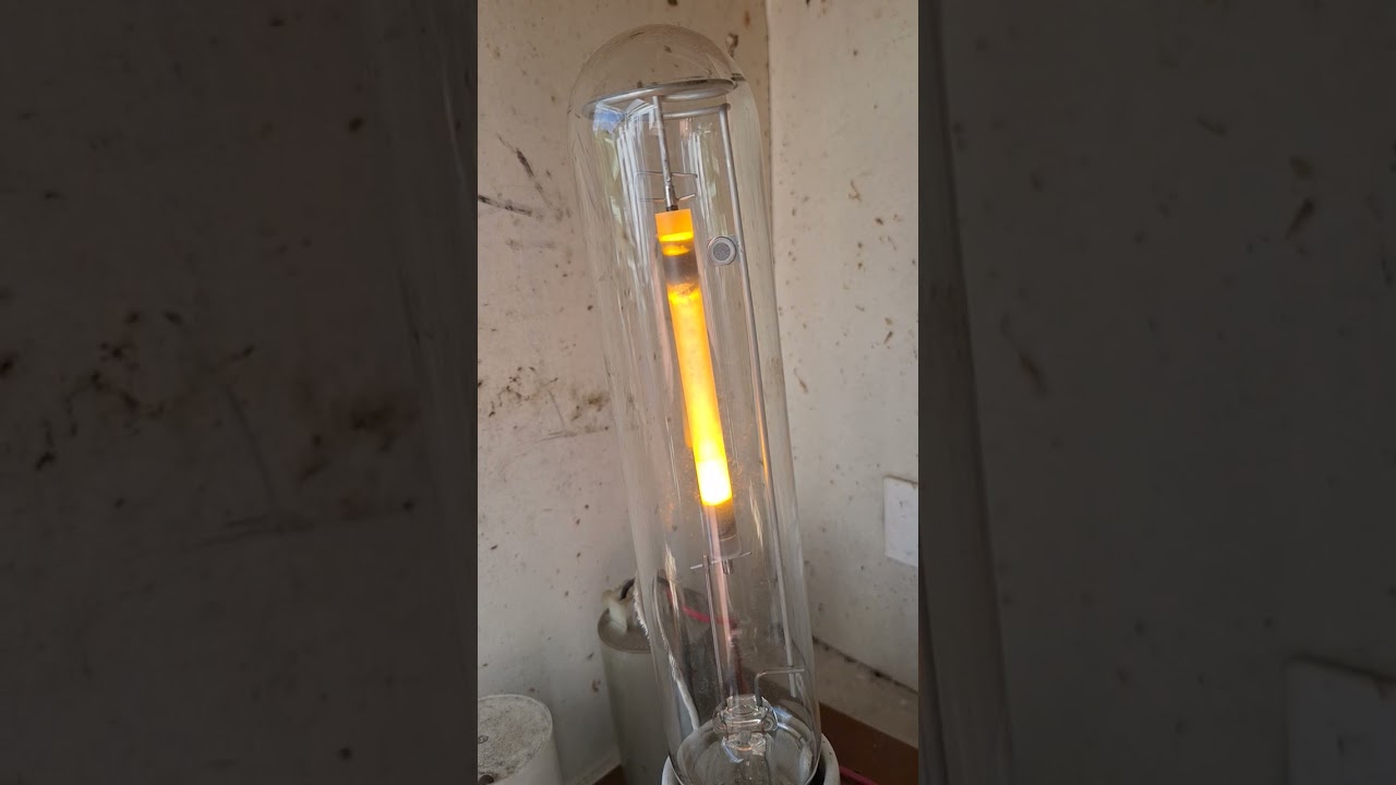 250 Watt HPS lamp on 56 Watt fluro ballast