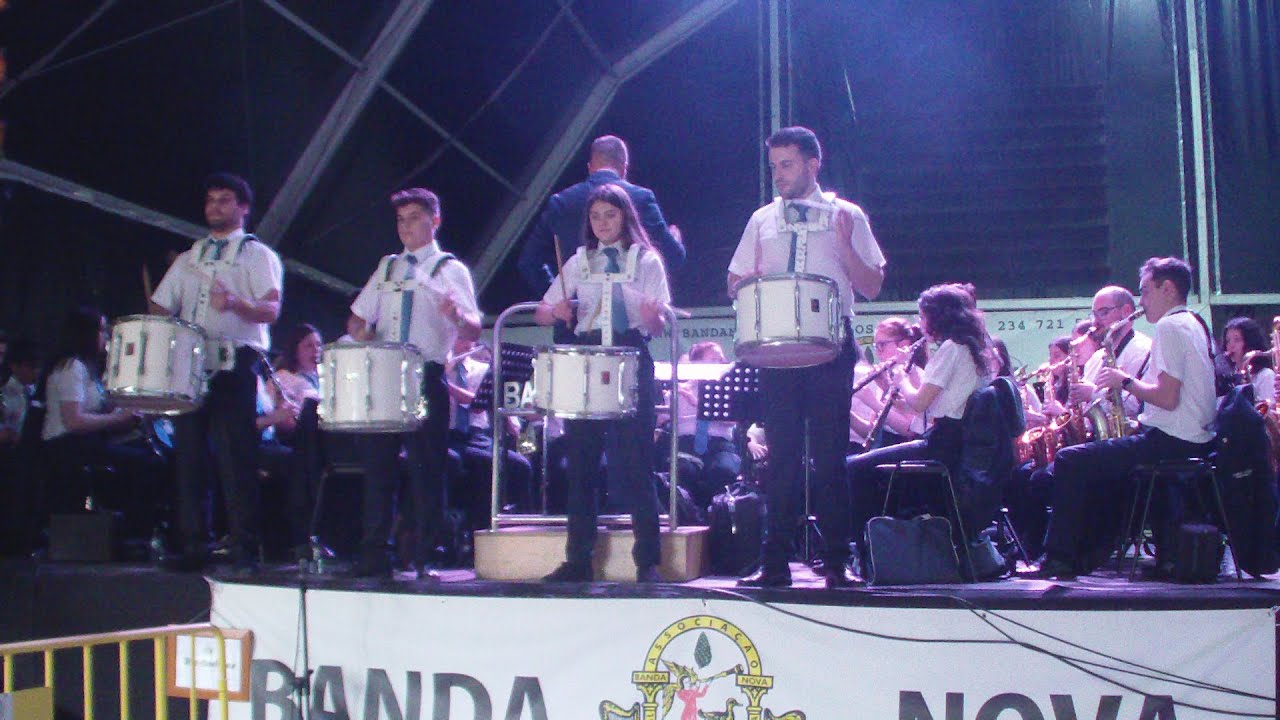 Banda Nova de Fermentelos (Direção Musical: Maestro Rui Leal) 