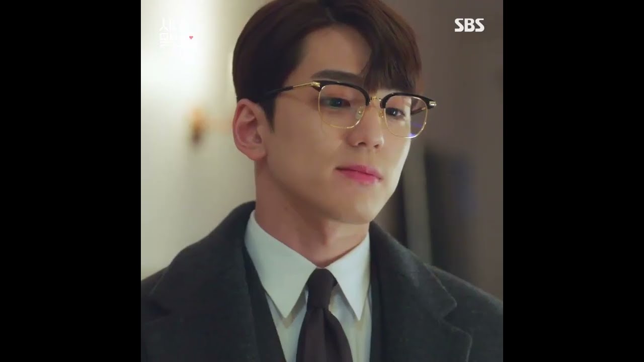 #shorts [SUB] 선생님 서브 커플 진도가 너무 빨라요🤤 김민규X설인아의 안경 키스신❤ #사내맞선 #businessproposal #SBSdrama