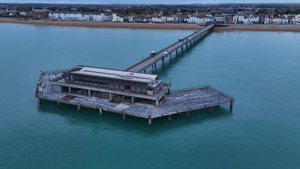 Deal Pier 4k