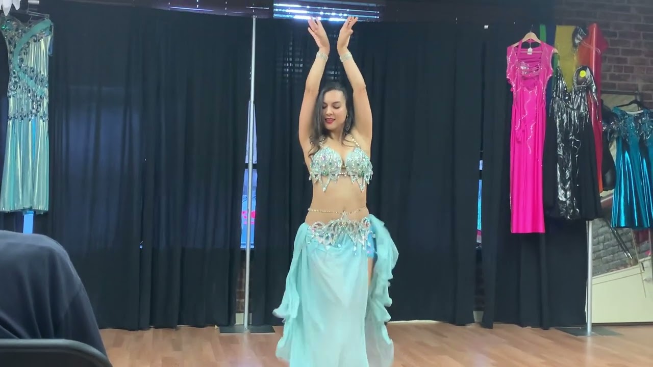 Aimée / bellydance show / Tacoma, WA