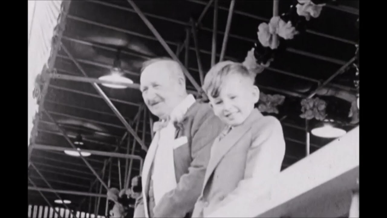 HM Queen Elizabeth II Visits Dewsbury 1954