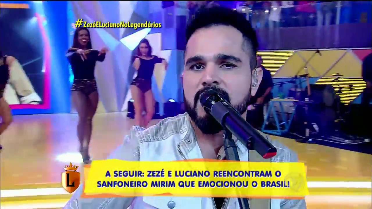 Zezé de Camargo e Luciano emocionam o programa de aniversário do Legendários