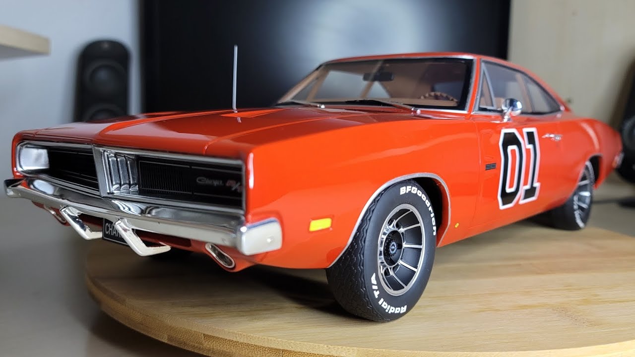 [4K] Présentation Dodge Charger 1969 General Lee The Duke of hazzard de chez ottomobile au 1/12