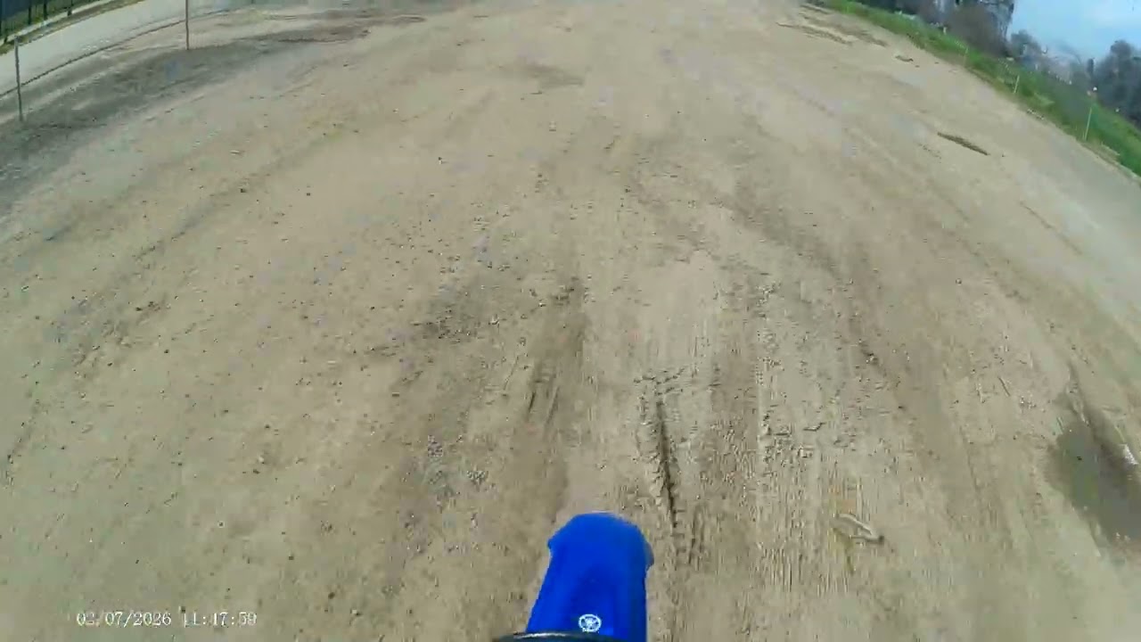 Cruising on TTr 230 *Raw Sound*