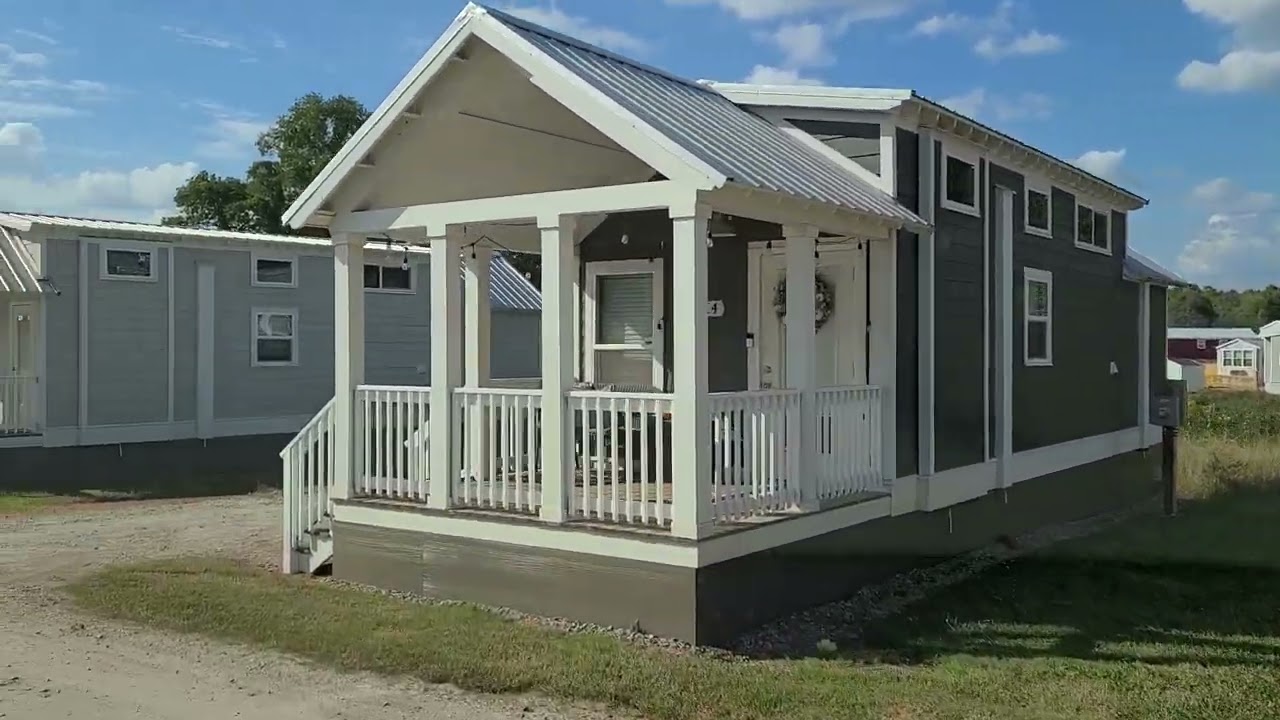 Tiny Homes Anderson SC Friday Oct 6th 2023 #tinyhomevideo #tinyhome #tinyhouse #tinyhomelife