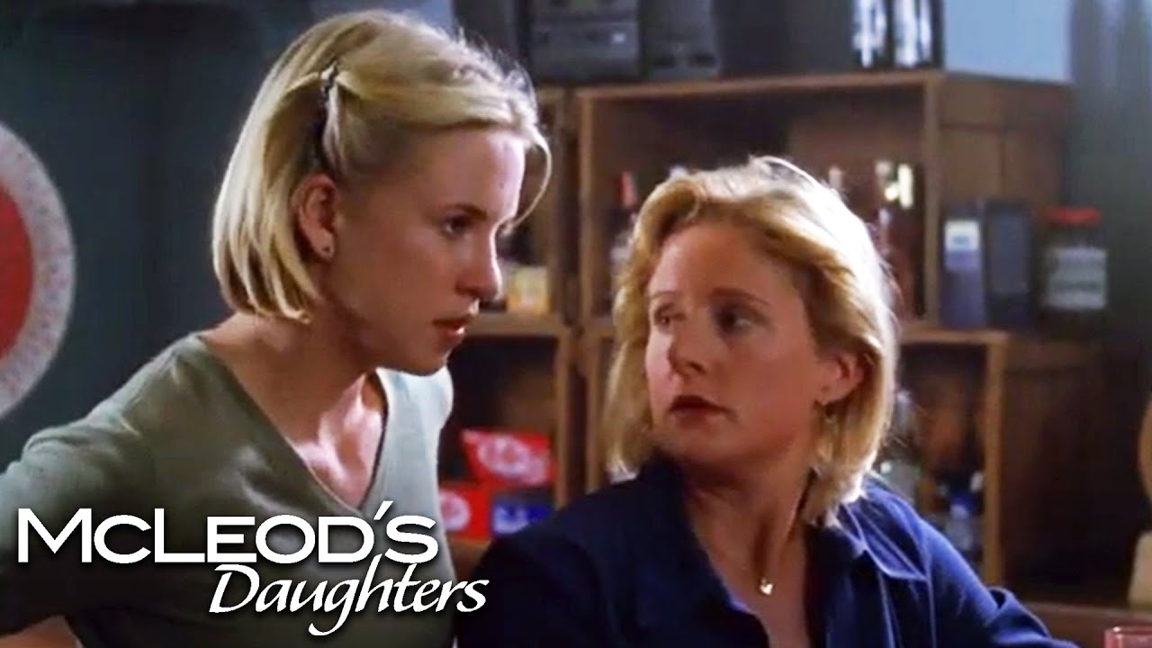 The Girls Team Up To Trap Brian | McLeod's Daughters