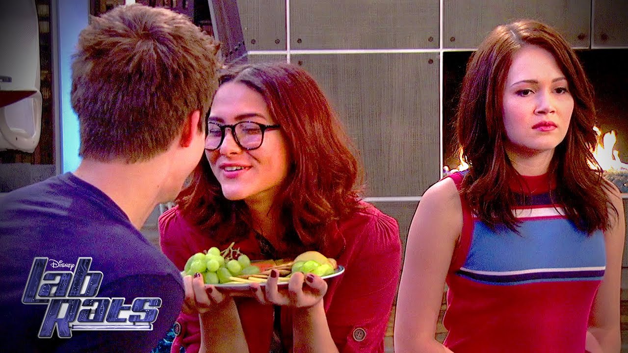 Chase Gets a Girlfriend | Lab Rats | Disney XD