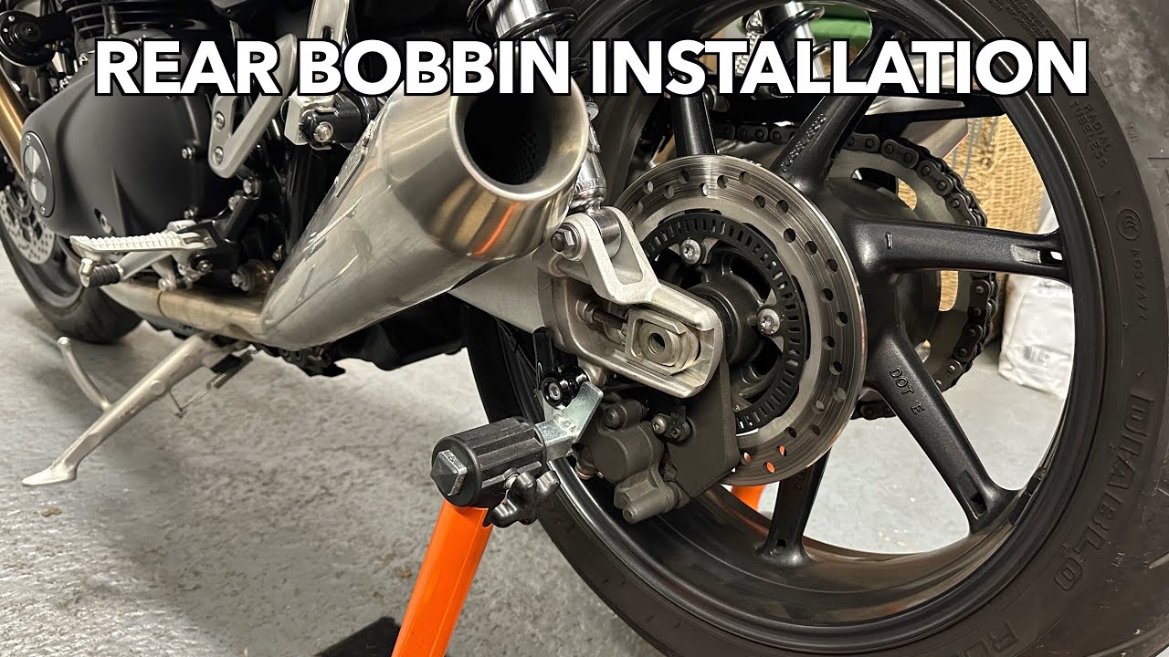 Accessories Part 2 | Fitting Triumph bobbins to the Speed Twin-2 minute job